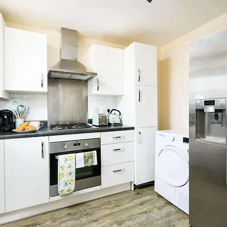 Designed For Contractors And Families Ferienhaus *