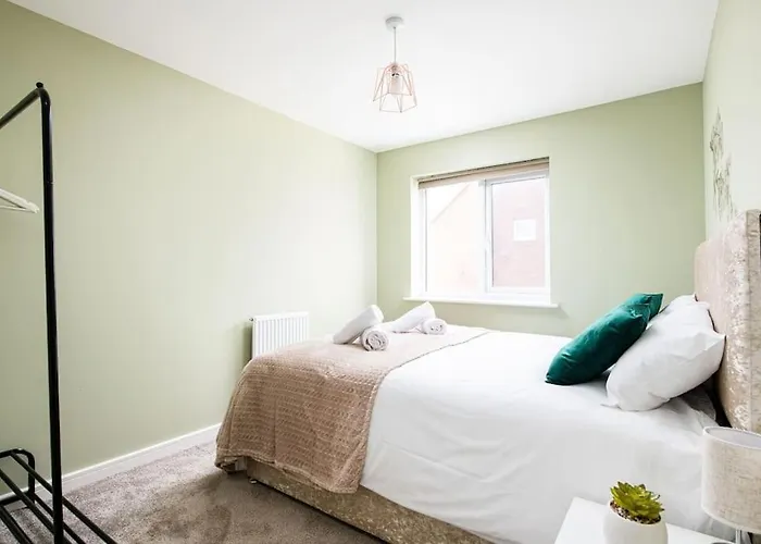 Designed For Contractors And Families * Bristol