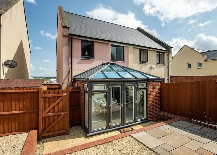 Designed For Contractors And Families Ferienhaus *