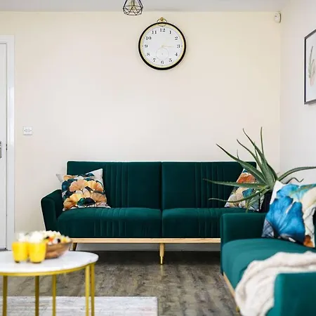 Designed For Contractors And Families Prázdninový dům